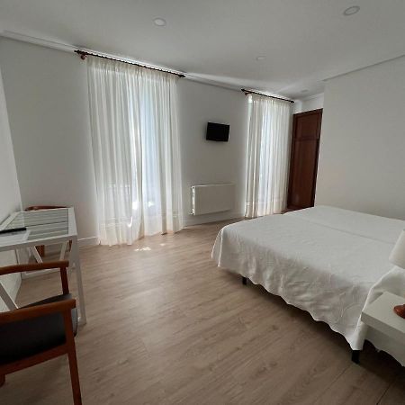 Hotel Ramona Ларедо Екстериор снимка