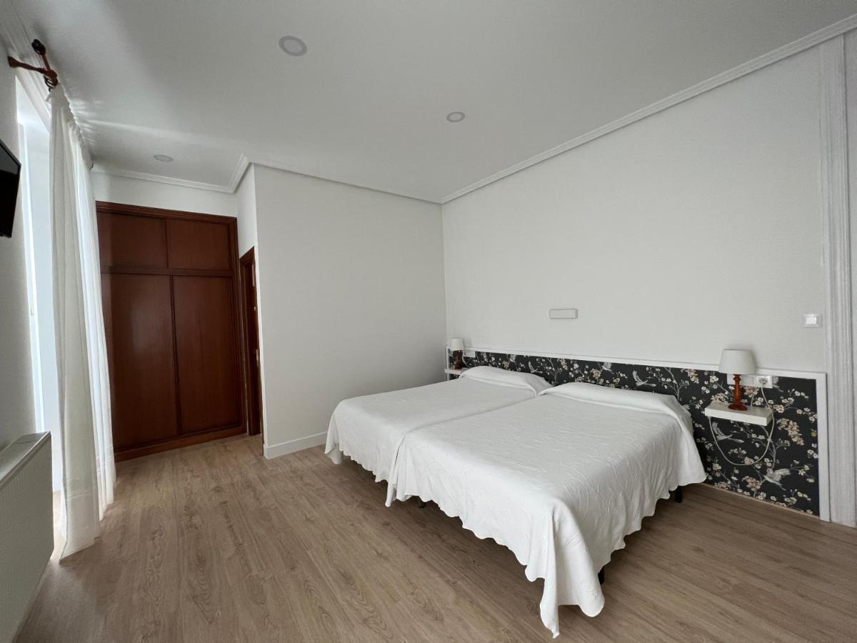 Hotel Ramona Ларедо Екстериор снимка