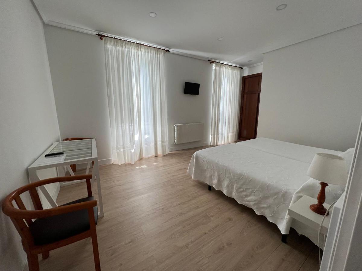 Hotel Ramona Ларедо Екстериор снимка