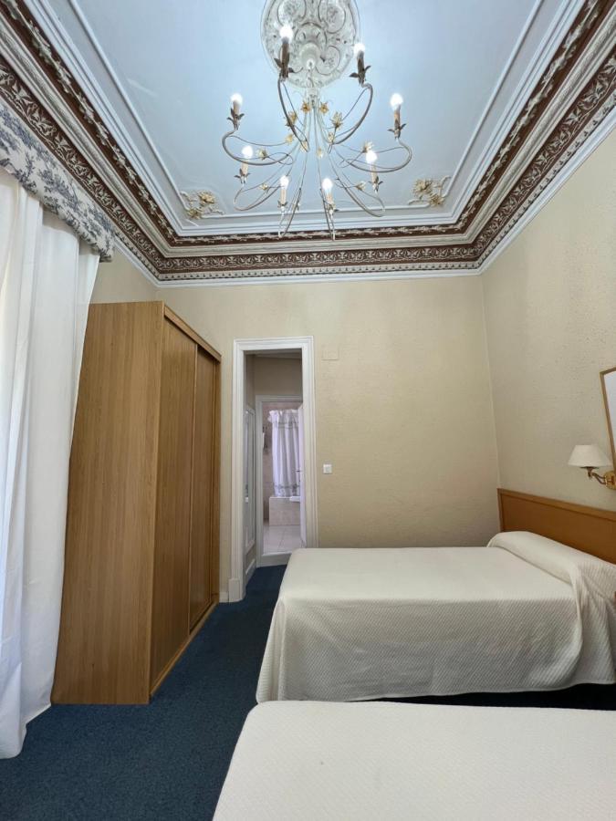 Hotel Ramona Ларедо Екстериор снимка